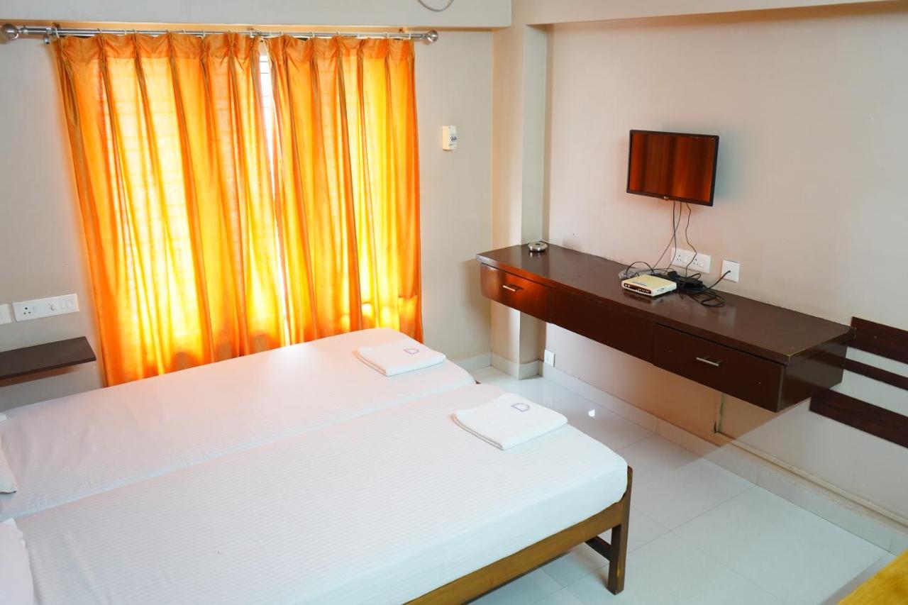 Sangeetha Tourist Home トリバンドラム エクステリア 写真