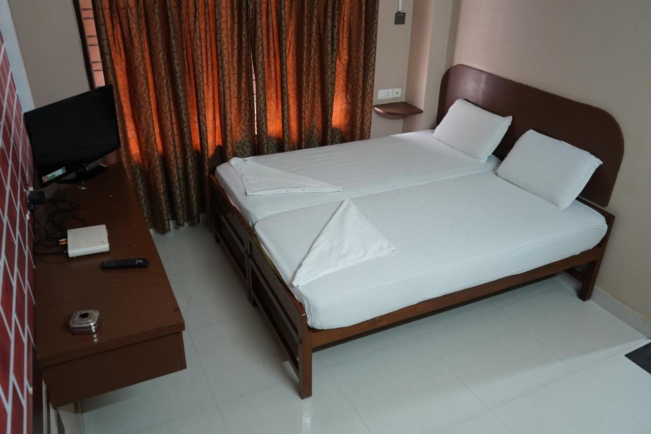 Sangeetha Tourist Home トリバンドラム エクステリア 写真